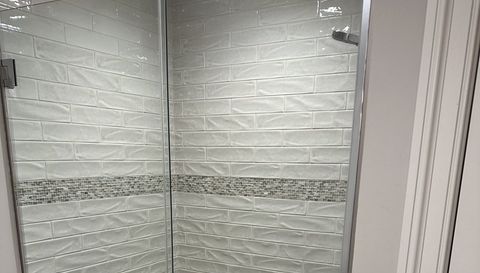 154 W Superior Street