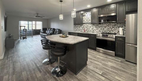 11485 Oakhurst Rd # 1200-211