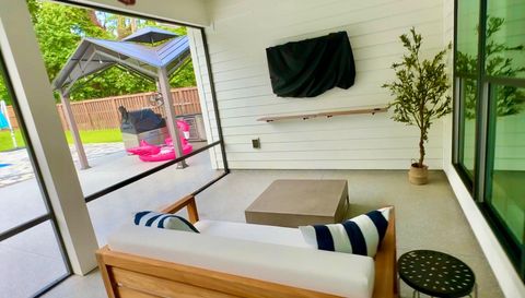 3395 Mariana Oaks Dr