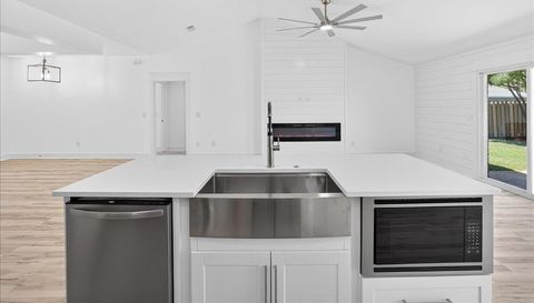 4084 Drifting Sand Trail