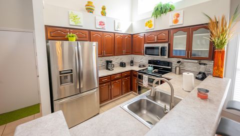 9334 Pontiac Dr
