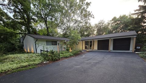 3S220 Blackcherry Ln