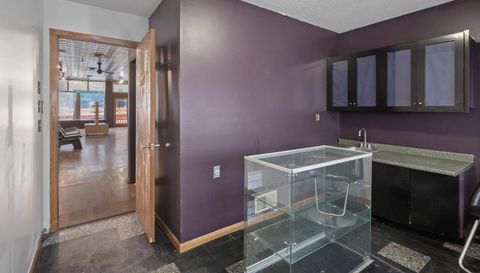 214 N Chestnut Street