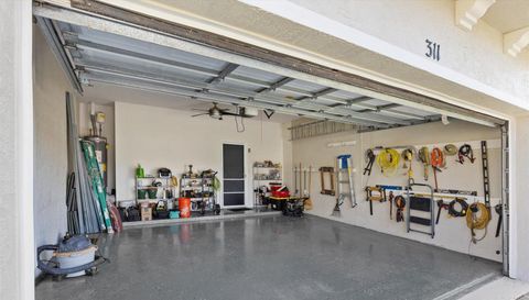 311 SW Coconut Key Way