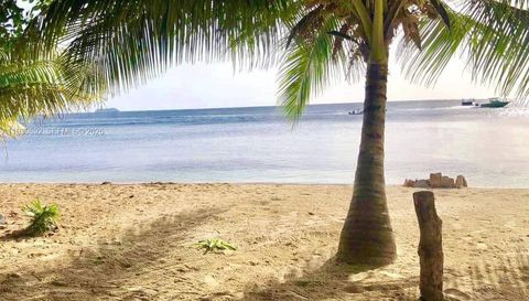 Roatan Island At Caribbean, Honduras