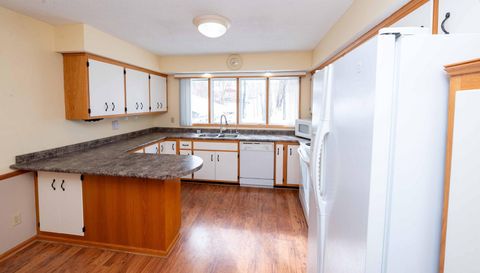 8125 Spring Valley Road