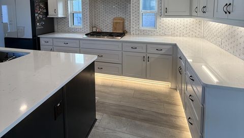 2832 Fountain Park Dr