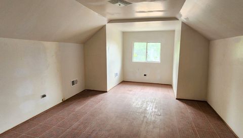 10742 S Prairie Avenue