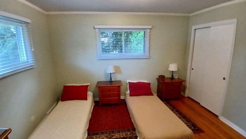 121 Mandel Ln