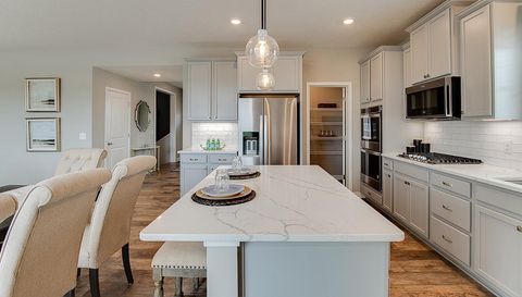 3195 Sunshine Curve NW