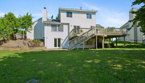 9142 Woodhall Crossing N