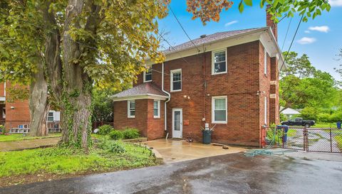 462 Glendenning Place