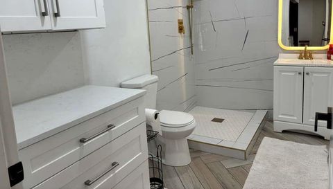 1800 GRANADA BOULEVARD