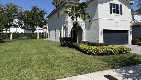 1361 SE 27th Terrace