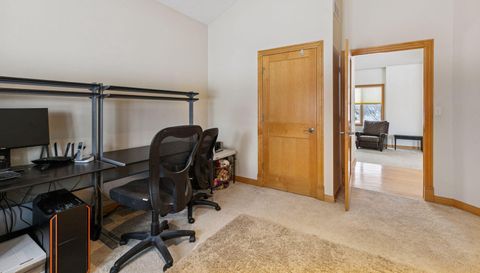 2728 Headland Court SW