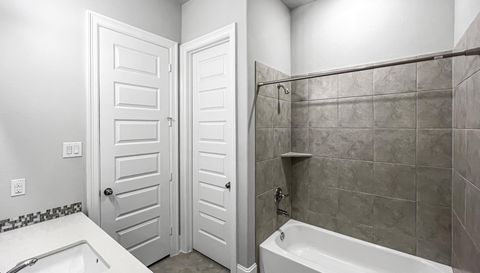 16807 Hemlock Grove Dr