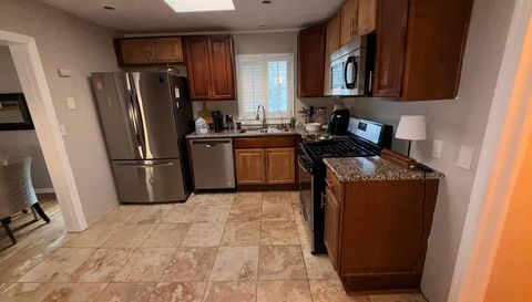 2940 Benjamin E Mays Dr SW