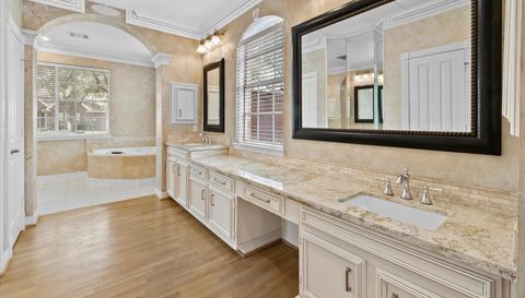 2911 Norwood Hills Dr