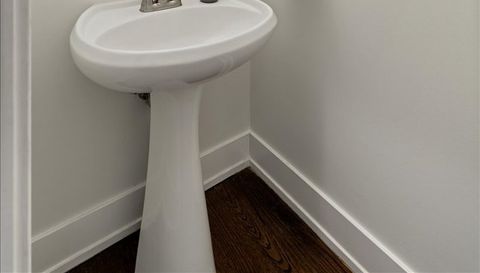 1642 W Julian Street