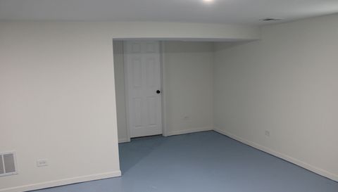 1052 W 111th Pl