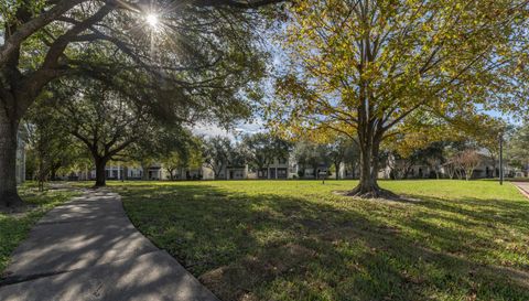 3818 E Traditions Ct