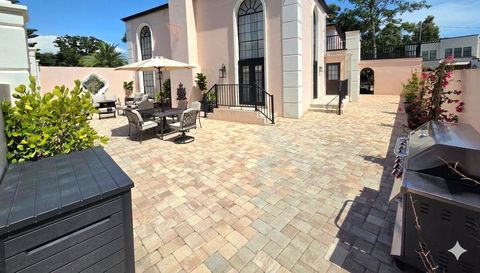 411 72nd St S
