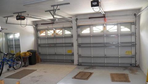 4139 Moon River Circle