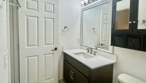 4921 SW 140th Terrace