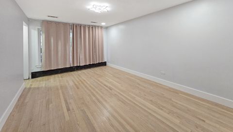 4743 S Keeler Avenue