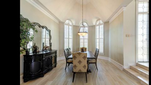 8427 Pheasant Glen Dr