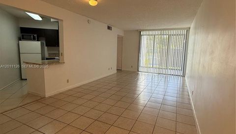 210 Lake Pointe Dr