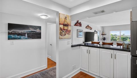 1839 Middle River Dr
