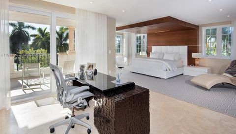 7938 Fisher Island Dr