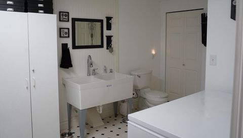 25065 Rock Springs Hollow Rd