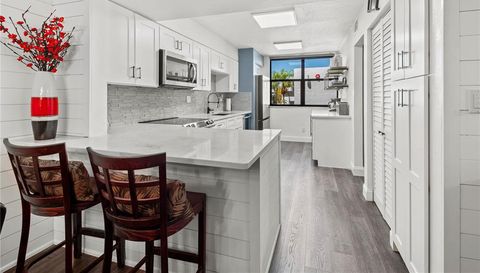 523 BAYPORT WAY