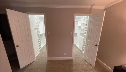 10381 Oxford Hill Drive