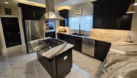 4014 Jacaranda Pkwy W