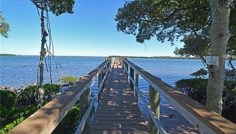 523 BAYPORT WAY