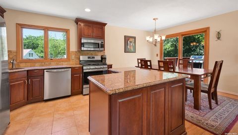 28 Bayview Dr