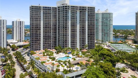 20281 E Country Club Dr