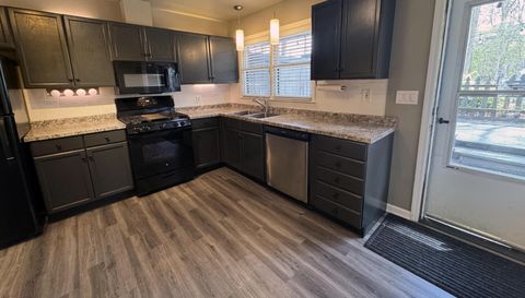 1803 White Oak Hollow NE