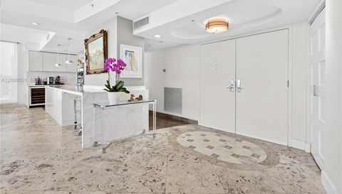 1900 Sunset Harbour Dr