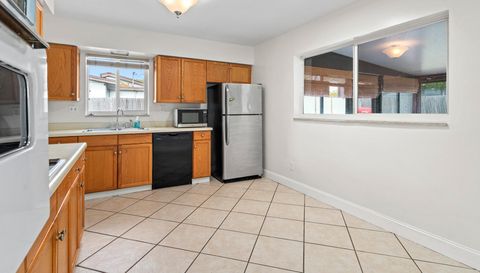 522 Wilshire Dr