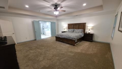 96 Oak Leaf Way