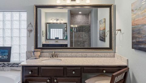 2813 Shadow Woods Ct