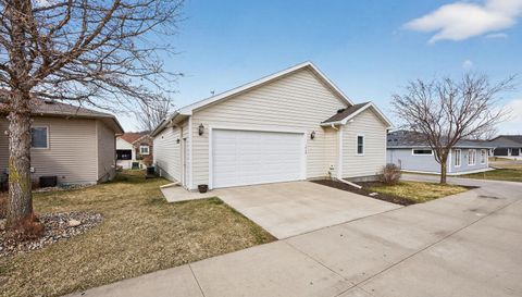 1948 Hadley Creek Drive NE