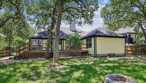 6833 Parkwood Dr