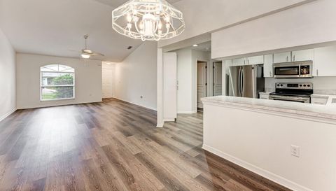 2046 Old Trevor Way