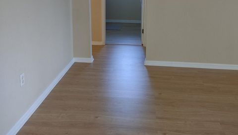 5398 Oxford Manor Cir