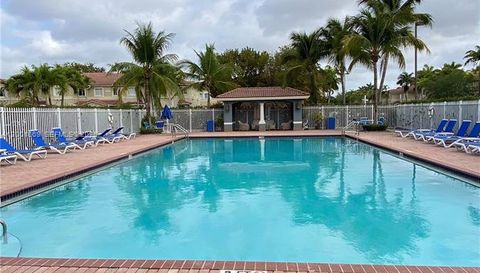8261 107th Ct